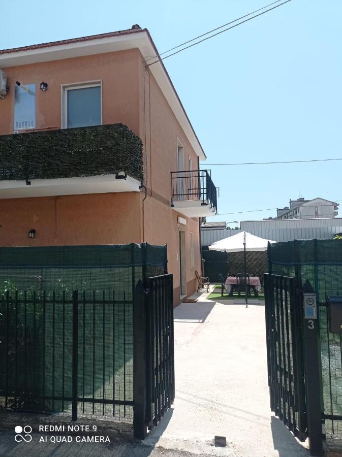 Luna House Montesilvano Exterior photo